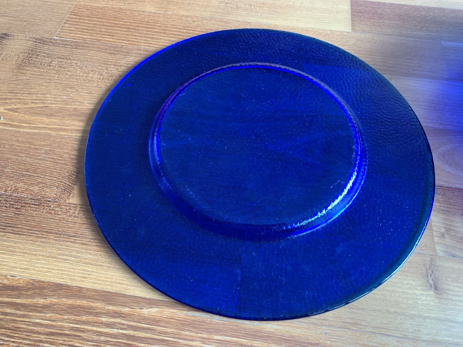 Schalen: Glas-Schale und Servierteller aus blauem Glas – Gebraucht aus Edlibach von RUW19 4