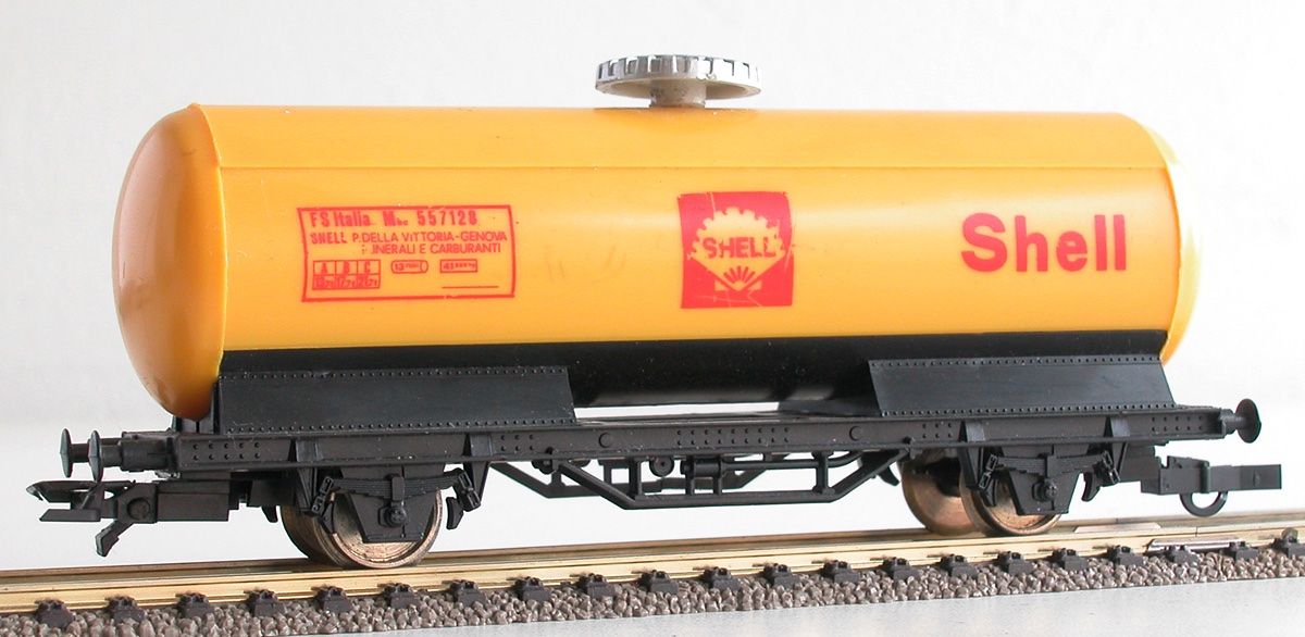 Lima Modellini di ferrovie: Lima Kesselwagen der FS Shell Spur H0 – Usato da Oberwil BL venduto da Klang