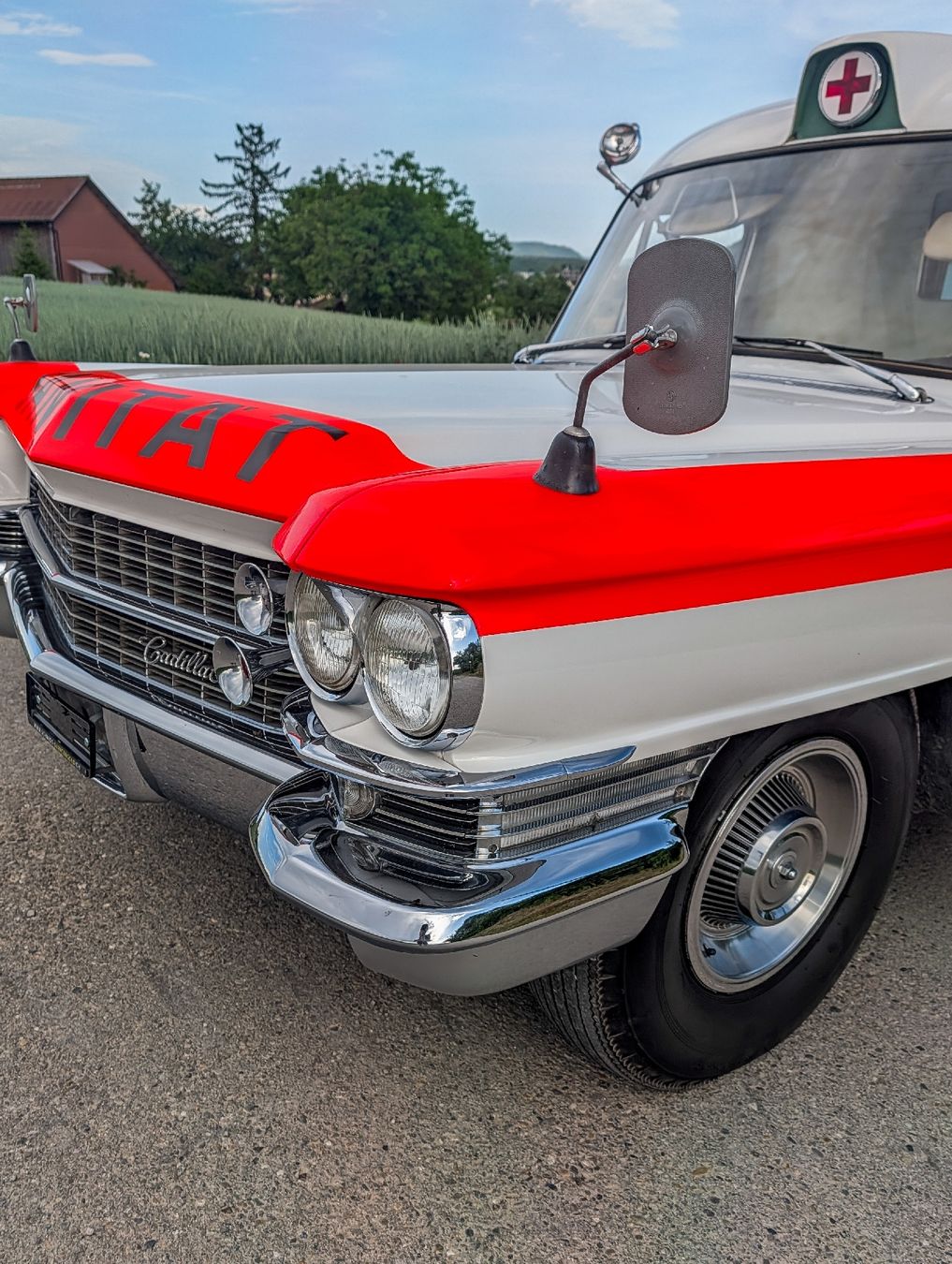 Cadillac Automobili: Cadillac Krankenwagen – Usato da Schlatt TG venduto da Rostlaube 3