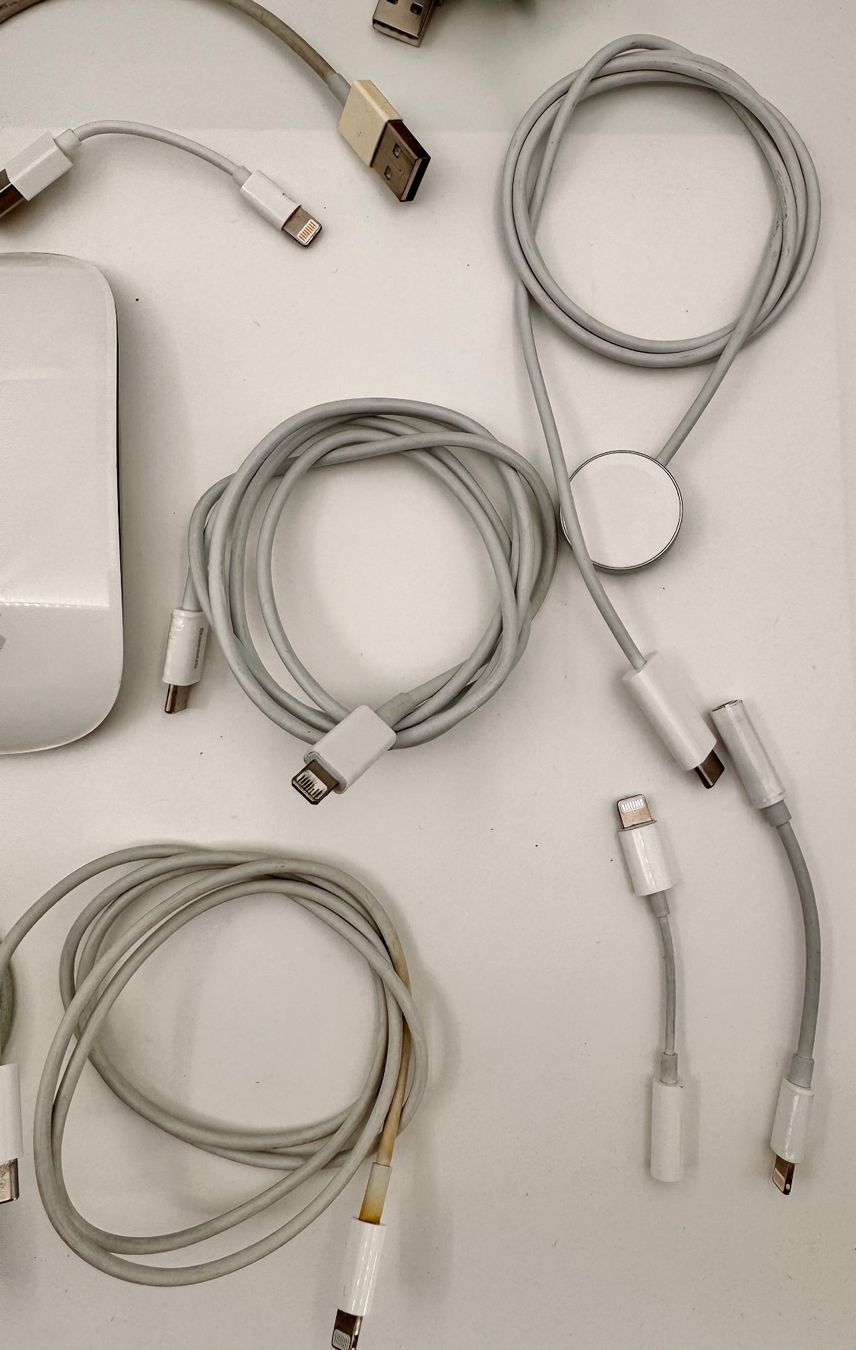 Laufwerke & Adapter: Apple Zubehör Konvolut – Gebraucht aus Hermetschwil-Staffeln von Mobile2013 5