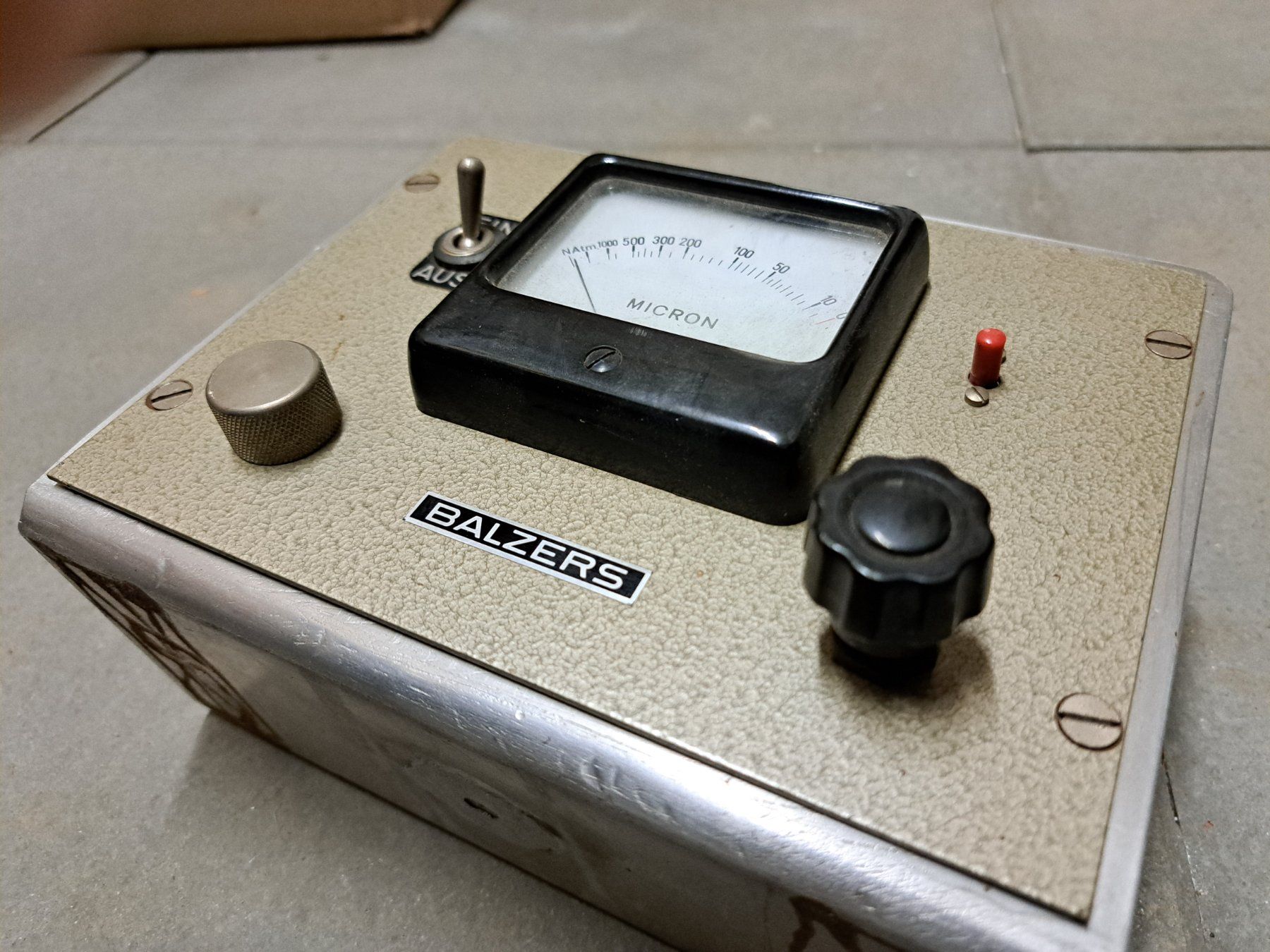 Misurare: Balzers KV301B Messgerät – Usato da Basel venduto da Selaseth 5