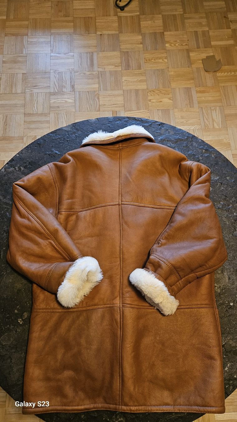 Cappotti: Shearling Lammfellmantel Made in England – Usato da Winterthur venduto da hm0_59sv 1