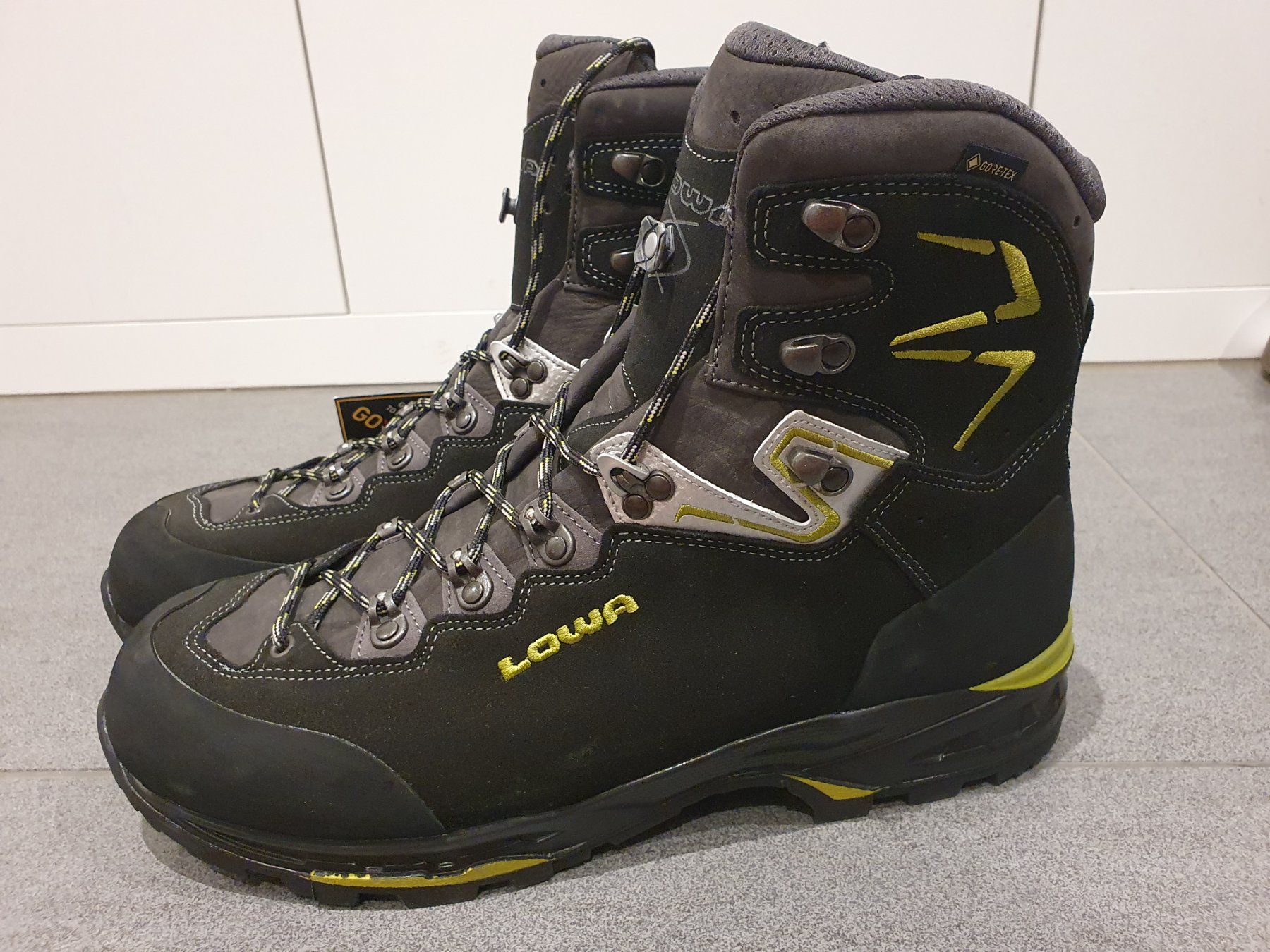 Lowa Scarpe da uomo: Lowa Wanderschuhe Gr. 47 -  Neu – Nuovo (secondo la descrizione) da Altendorf venduto da MiriCaj 2