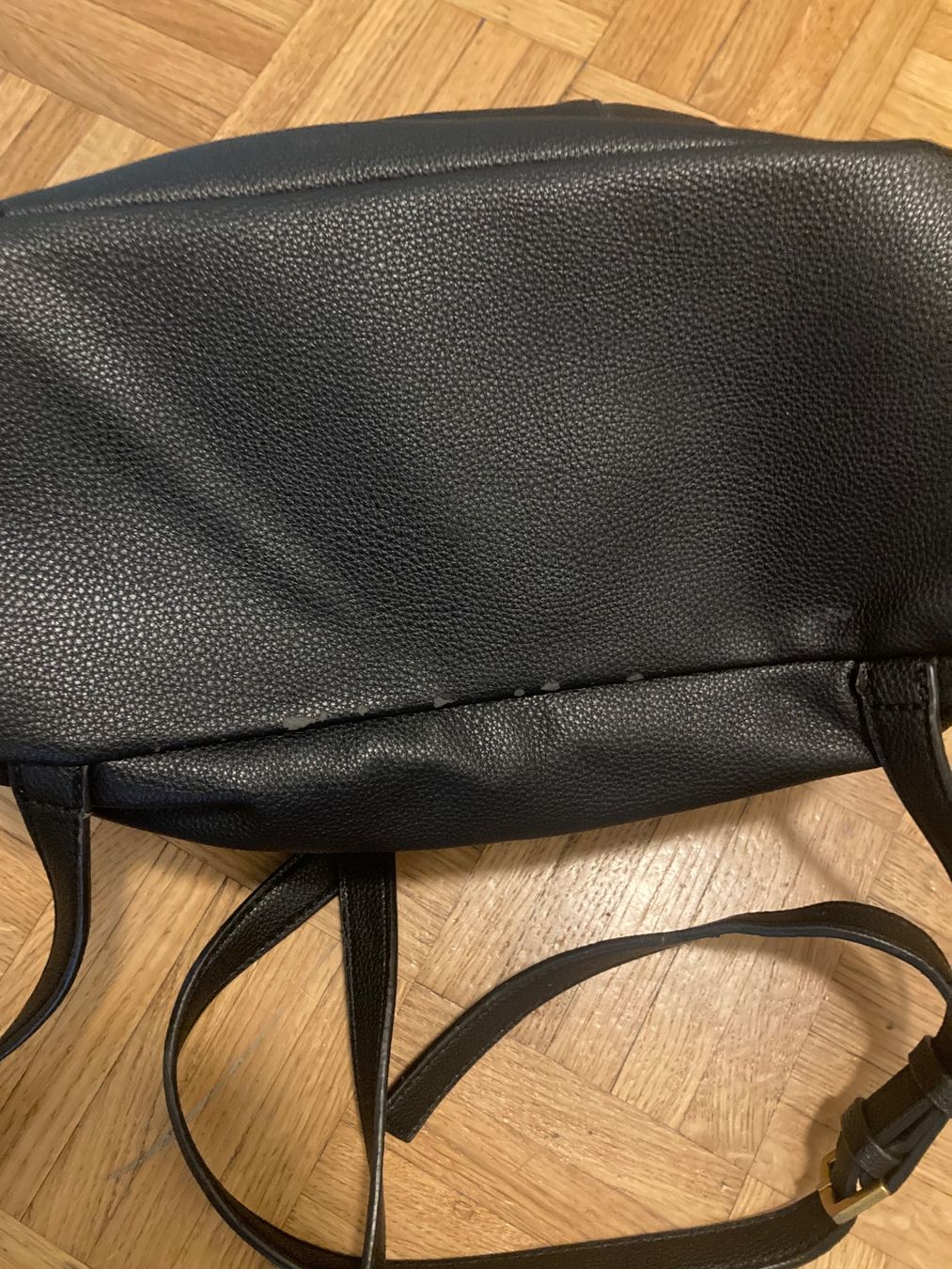 Guess Zaini: sac à dos noir Guess – Usato da Lausanne venduto da Anasta 1
