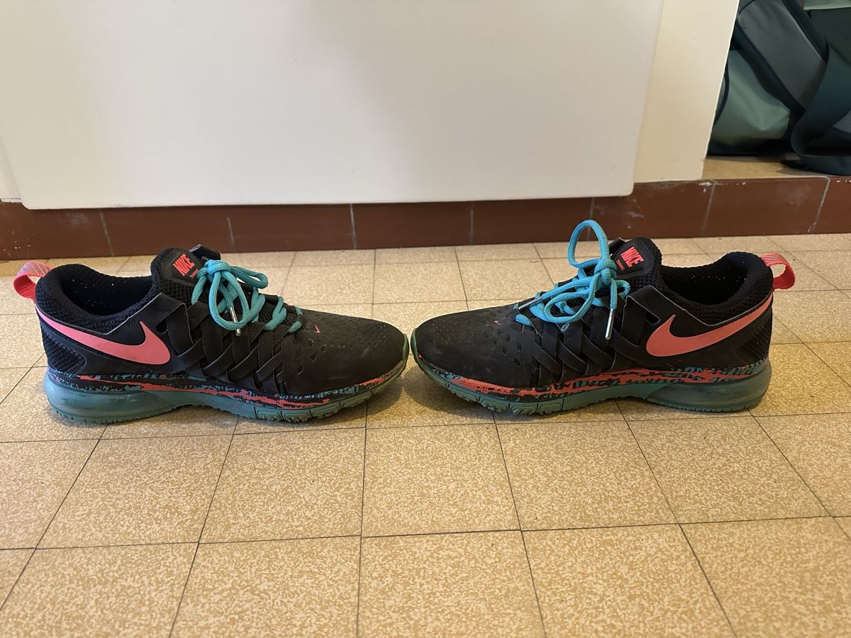Nike Chaussures hommes: Sneaker Nike – D'occasion à Lausanne par Tipouze 3