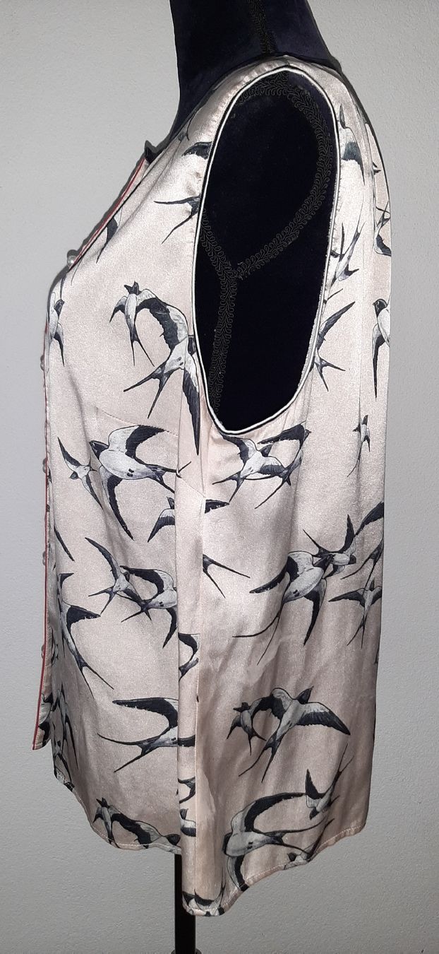 Marc Cain Camicette: Marc Cain Bluse Schwalben-Muster Seide Gr. 40  – Usato da Uster venduto da kgw78 4