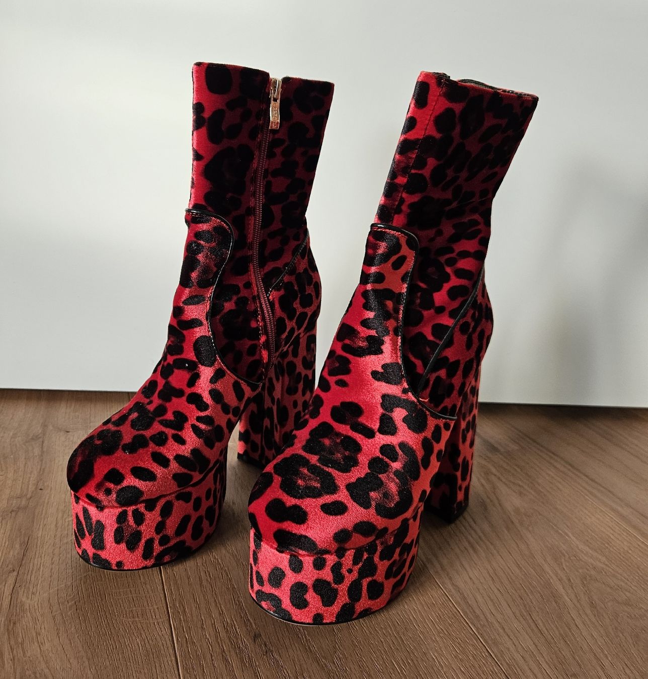 Scarpe da donna: Platform Ankle Boots Red Leopard GR. 39 – Nuovo e nell'imballaggio originale da Sursee venduto da sop_vxr7