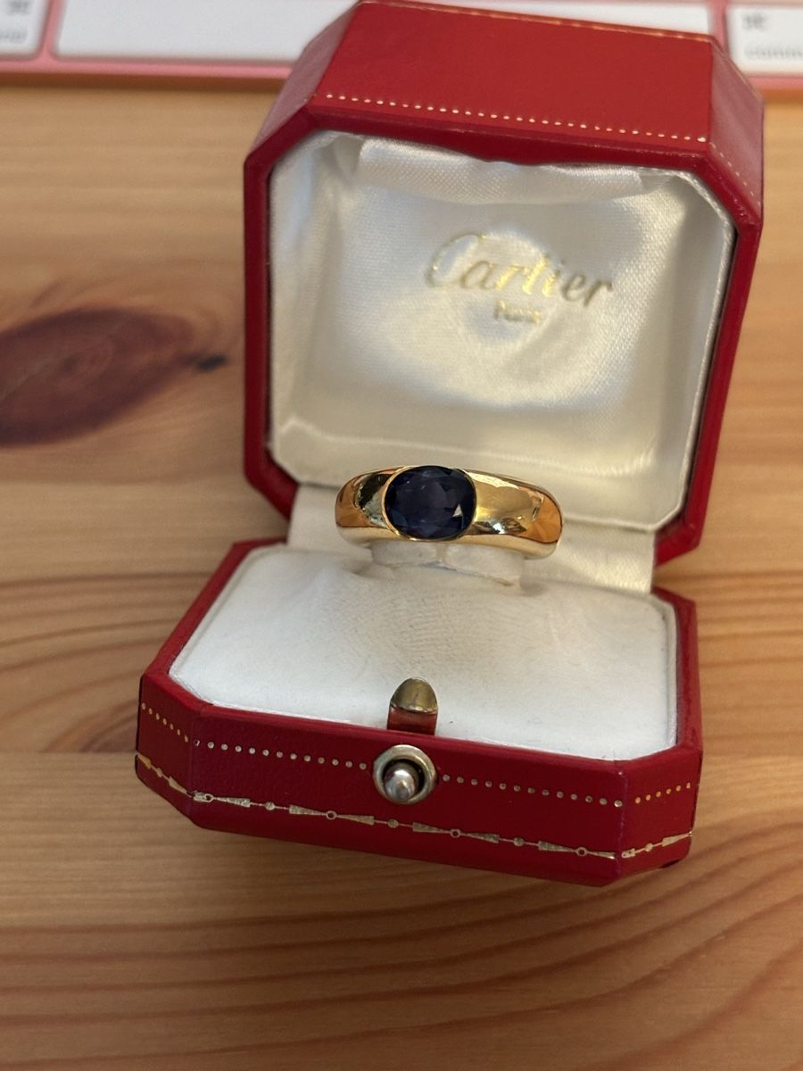 Cartier Anelli: Vintage Cartier Blauer Saphir Ring Gold – Usato da Embrach venduto da Ghostwarrior 1