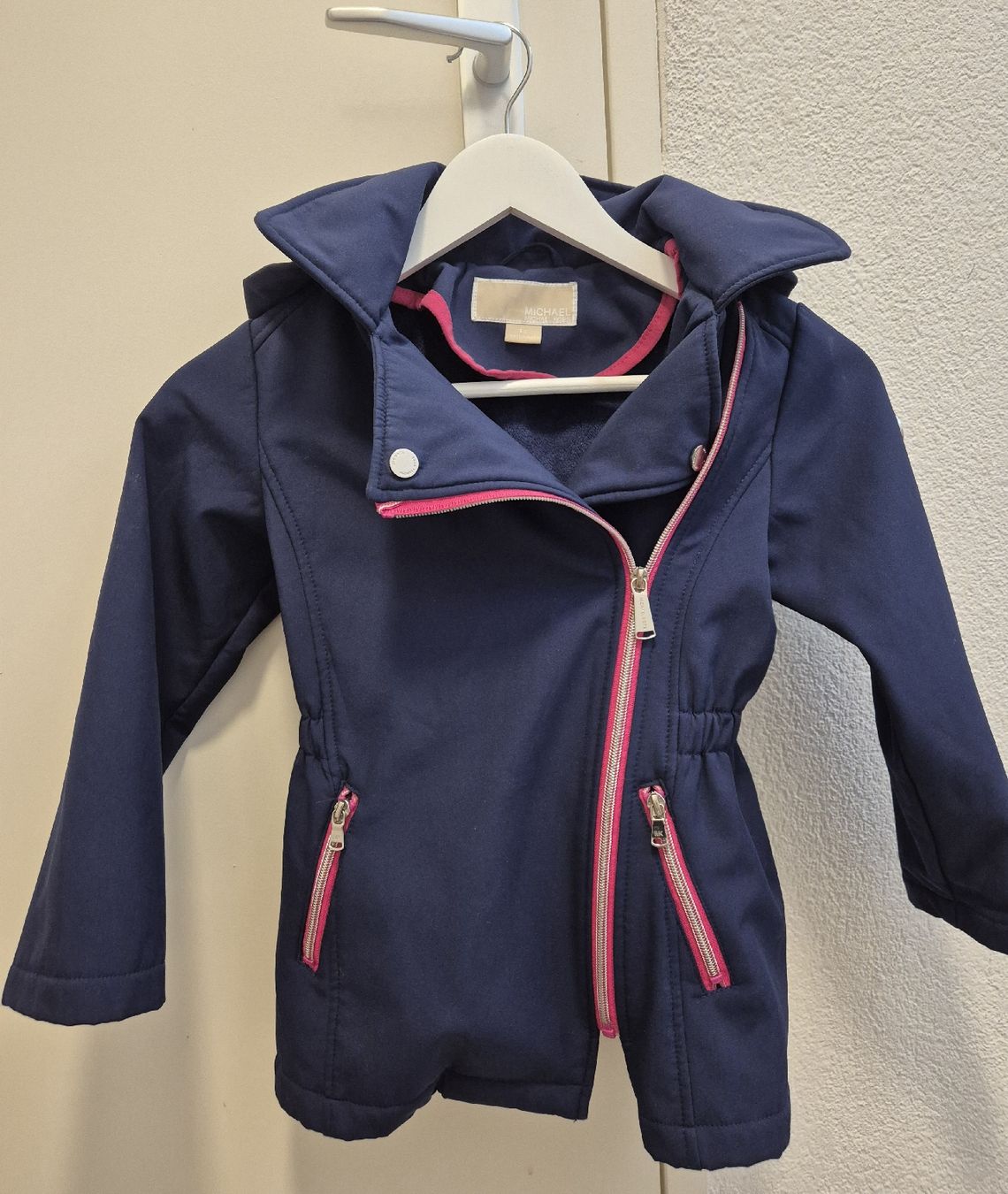 Michael Kors Giacche & Cappotti: Michael Kors Jacke – Nuovo (secondo la descrizione) da Villars-sur-Glâne venduto da Thalimey
