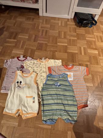 5er Set Strampler Baby Kleidung Grösse 68