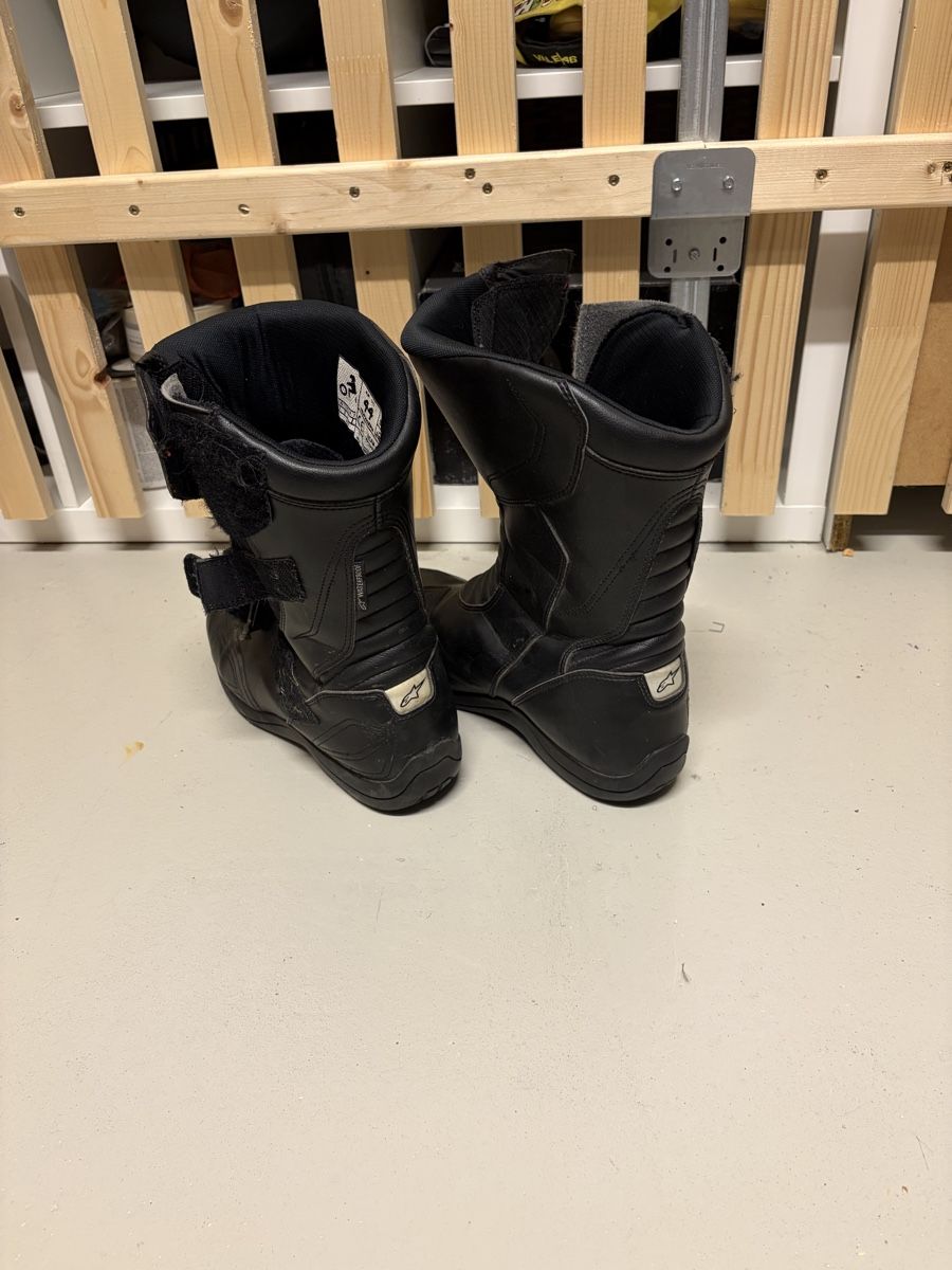Alpinestars Herrenschuhe: Motorrad Schuhe Alpinestars – Gebraucht aus Zollikofen von Djreesy 1