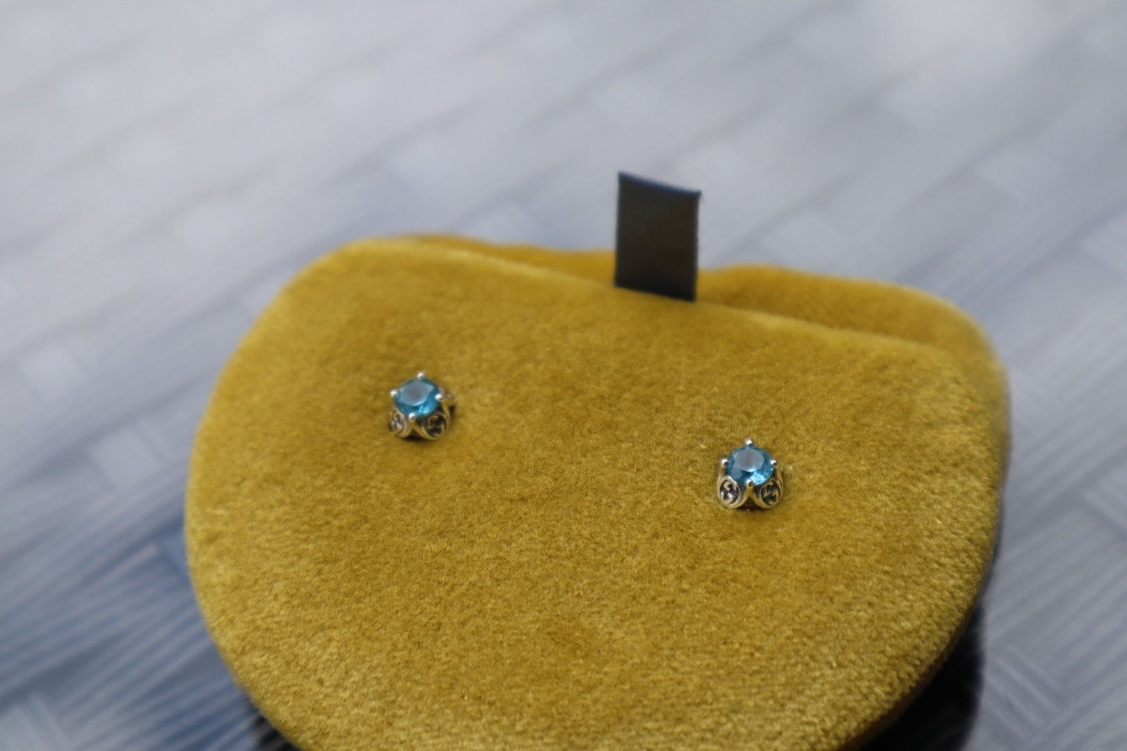 Gucci Orecchini pendenti & Orecchini a lobo: Gucci Ohrstecker 18 Karat Weissgold – Usato da Obfelden venduto da fio_yyv2 3