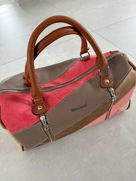 Desigual Borse da donna: Wunderschöne Desigual Damenhandtasche – Nuovo (secondo la descrizione) da Bellach venduto da MikaSol