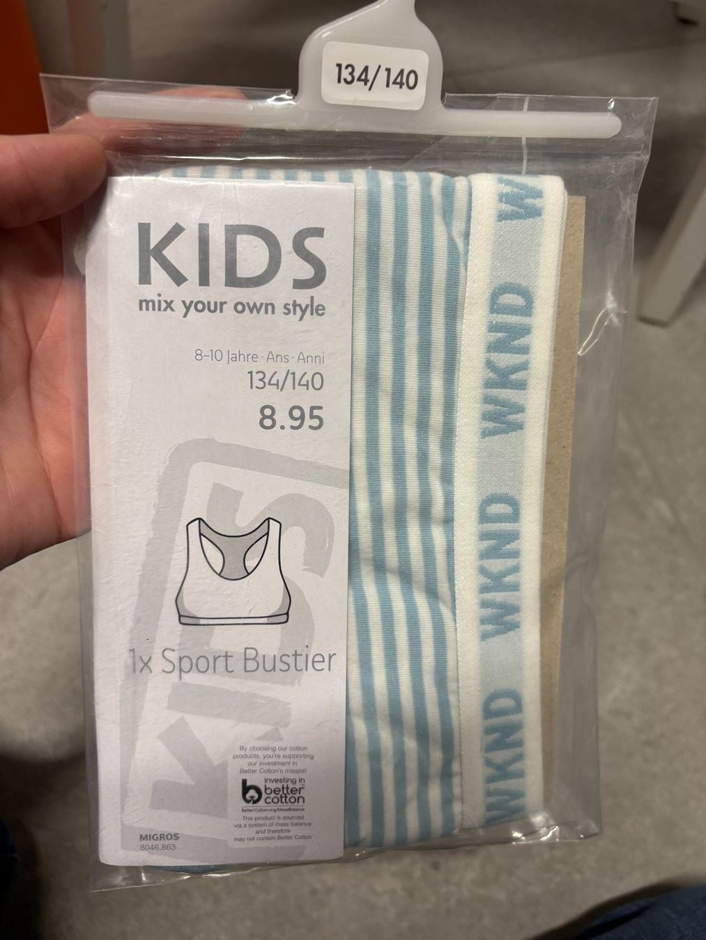Biancheria intima: Bustier sport 134 - 140 neuf – Nuovo (secondo la descrizione) da Salvenach venduto da gwenwywar