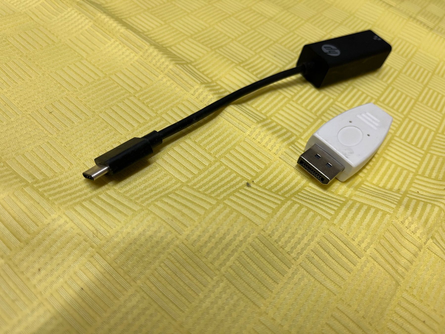Laufwerke & Adapter: Diverse PC Laptop Adapter – Gebraucht aus Adliswil von Sphinx 5