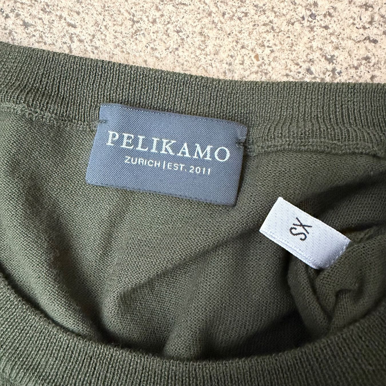 Pelikamo Pullover & Sweatshirts: PELIKAMO Pullover Rundhals 💚 – Gebraucht aus Zürich von ClosetQueen 8
