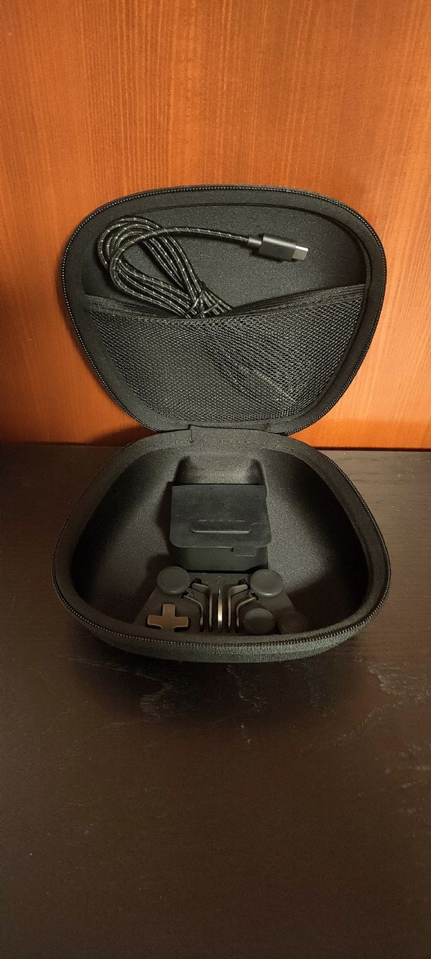 Microsoft Custodie protettive: Xbox Elite Series 2 Case- Excellent Condition! – Nuovo (secondo la descrizione) da Zürich venduto da XXZHXX 1