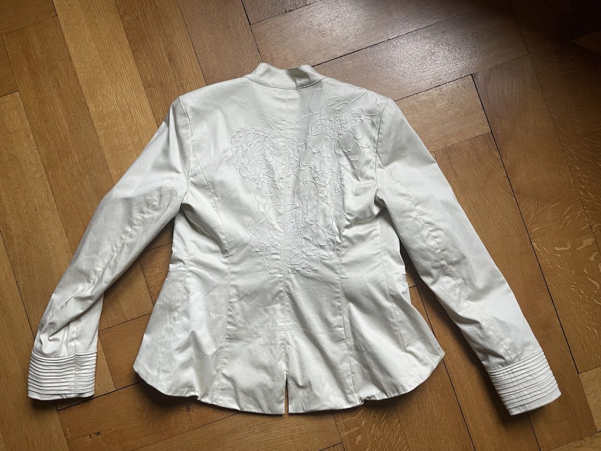 Giacche: Blazer – Usato da Basel venduto da Quasimoda 3