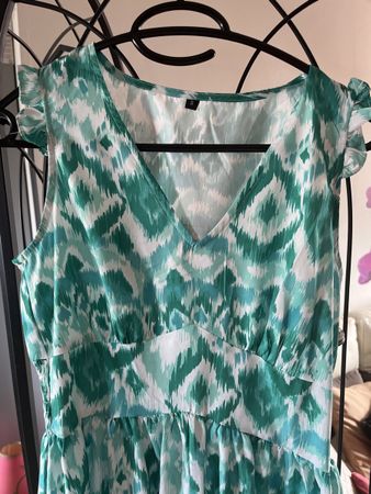Robe d'été légère sans manche volants vert blanc S