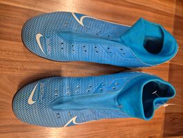 Nike Spirtschuh Grösse 42 K3