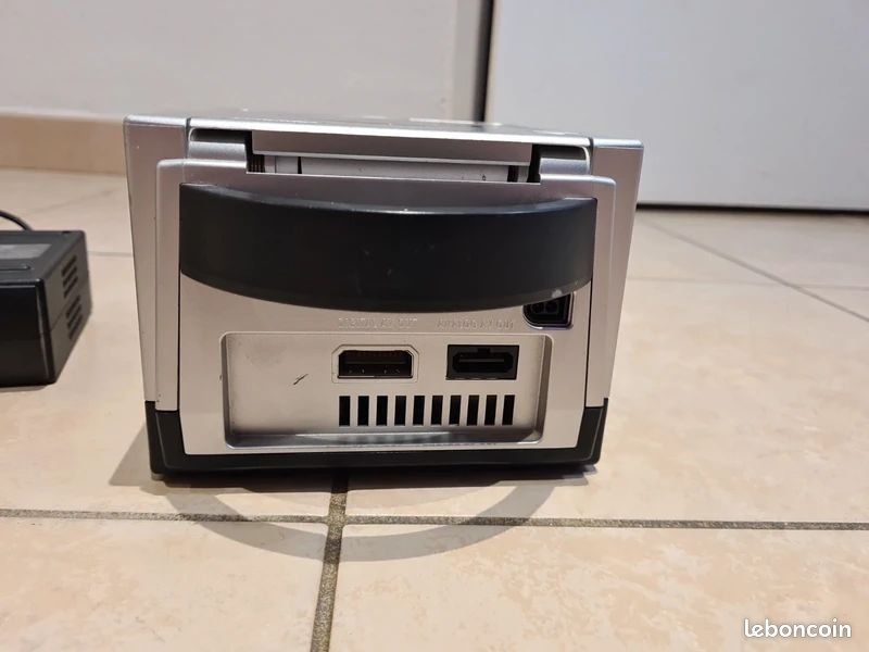 Nintendo Console: Nintendo gamecube – Usato da Genève venduto da lho_nf5y 3