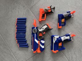 4 Nerf Guns mit Munition