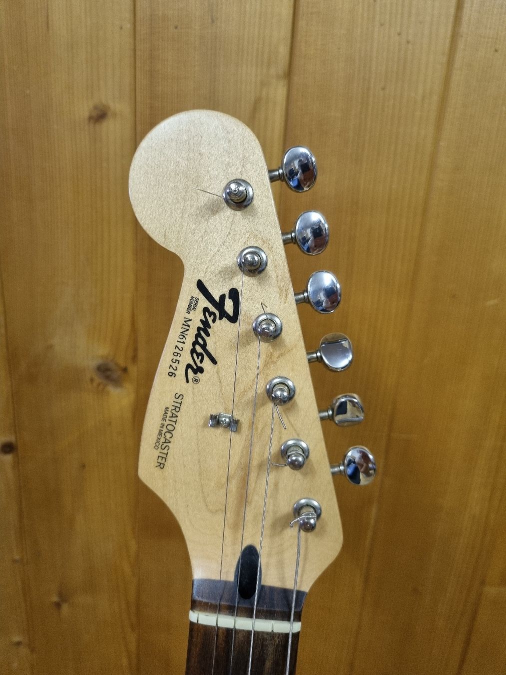 Fender Strumenti musicali: Fender Stratocaster gauchère 1996 - Made in Mexico – Usato da Château-d'Oex venduto da mae_6pqm 3