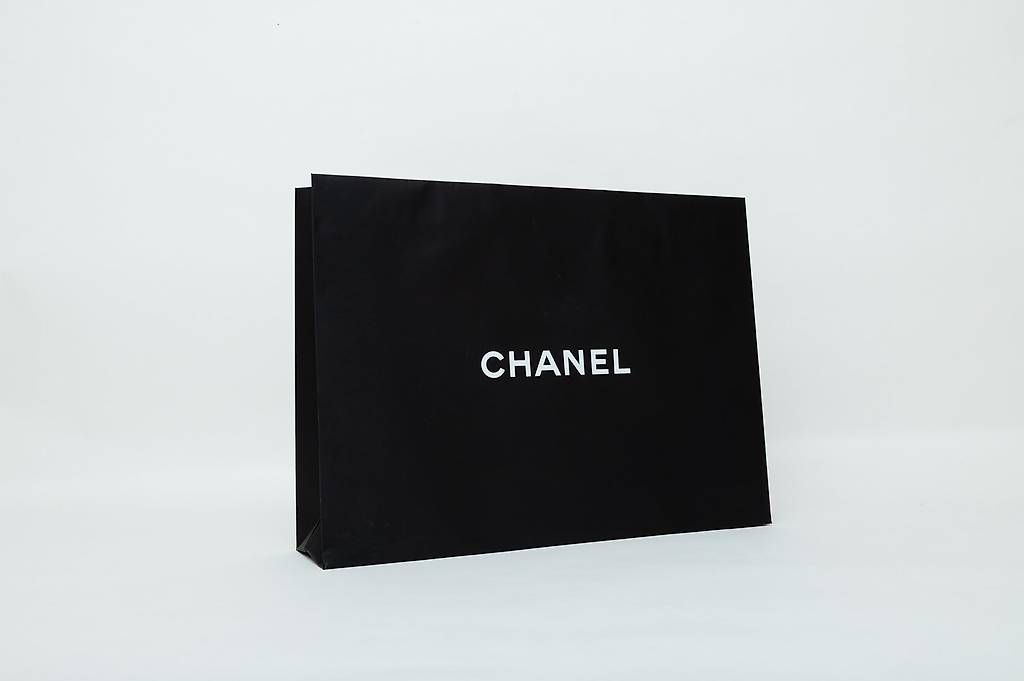 Chanel Borse: Chanel Papiertasche mit CAMÉLIA – Nuovo (secondo la descrizione) da Zürich venduto da peerless_chic 1