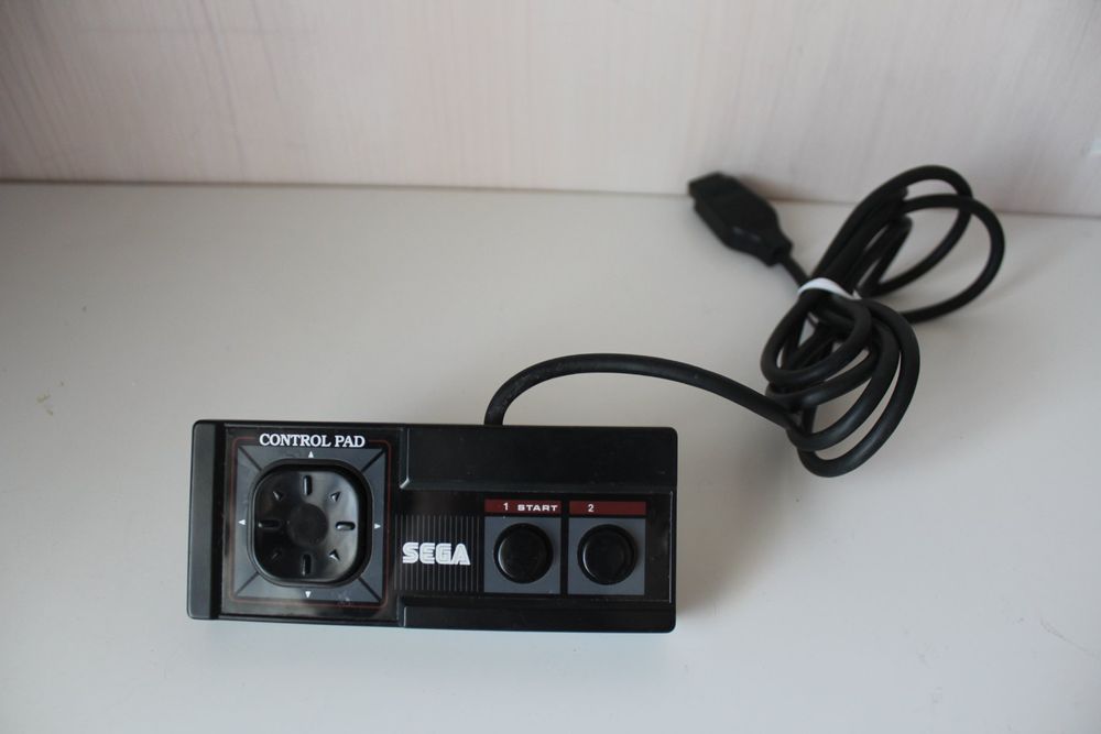 Sega Master System Controller / Control Pad (Defekt) in Ebertswil für ...