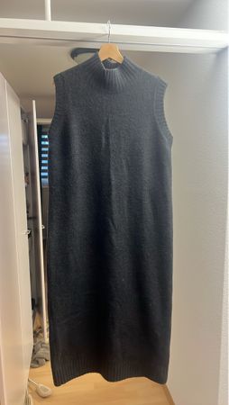 Warme Strickpullunder in Anthrazit, Grösse M-L, neuwertig