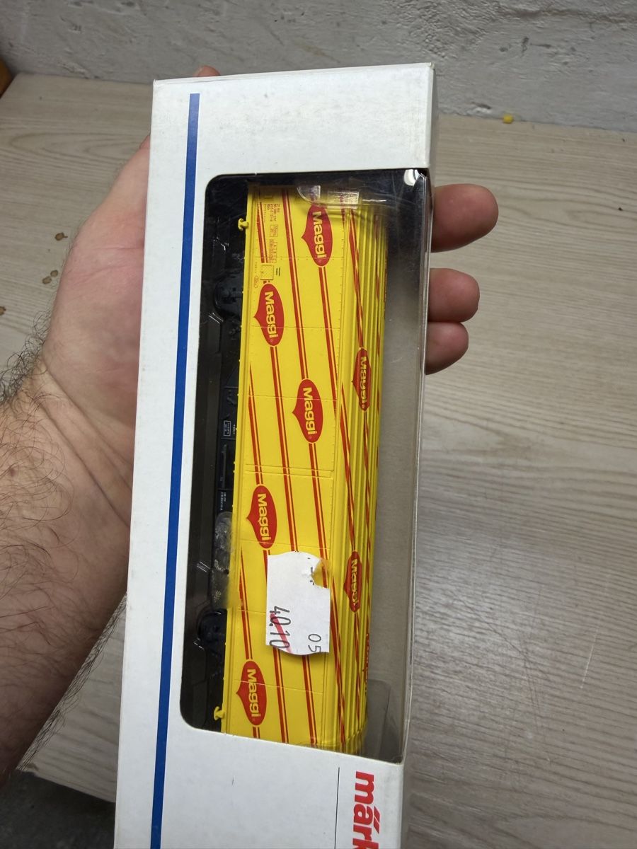 Märklin Modelleisenbahnen: Marklin Güterwagen Maggi HO neu – Neu und originalverpackt aus Herzogenbuchsee von ioa_zcm6 1