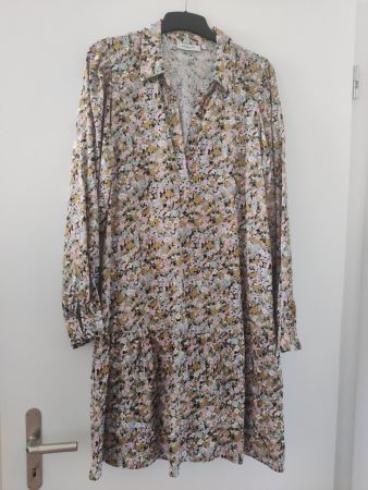 Kleid