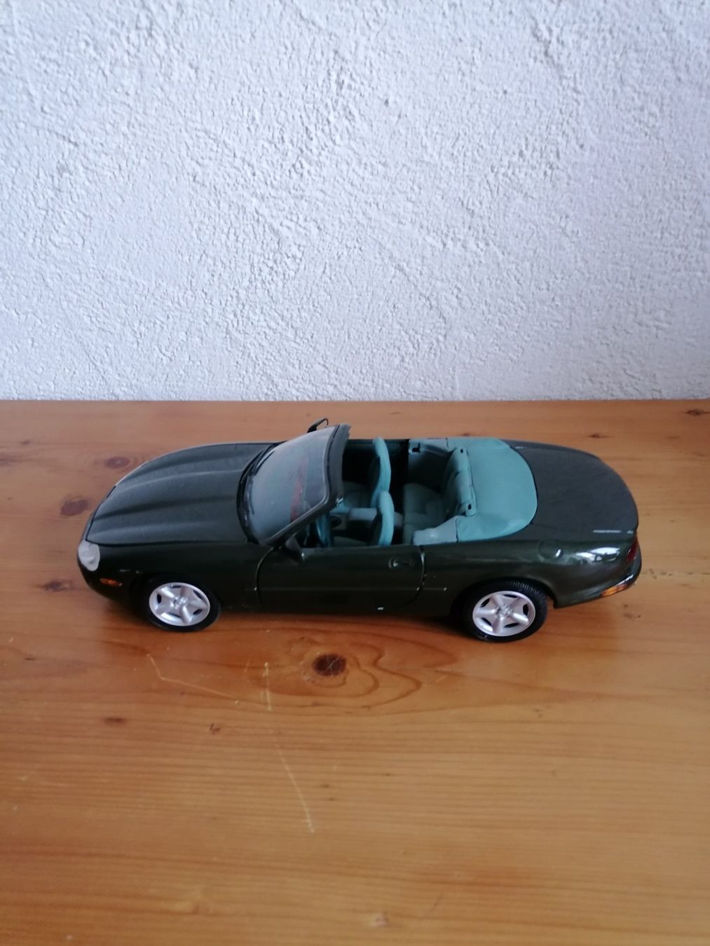 Maisto Modellini d'auto: Modellauto 1:18 Jaguar XK Series – Usato da ennetmoos venduto da Andy770098 1