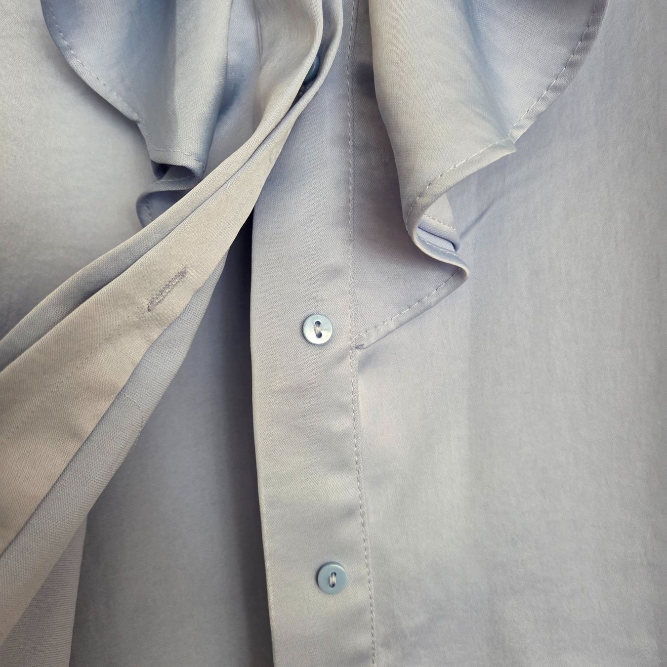 Zara Top: Top bleu clair Zara M – Usato da Onex venduto da AF. 2