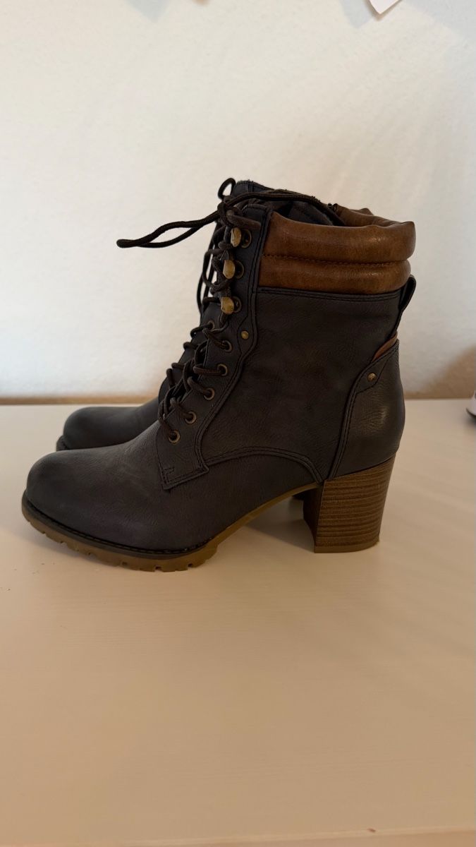Cube Scarpe da donna: Stiefeletten – Usato da Muttenz venduto da kim_6vx8