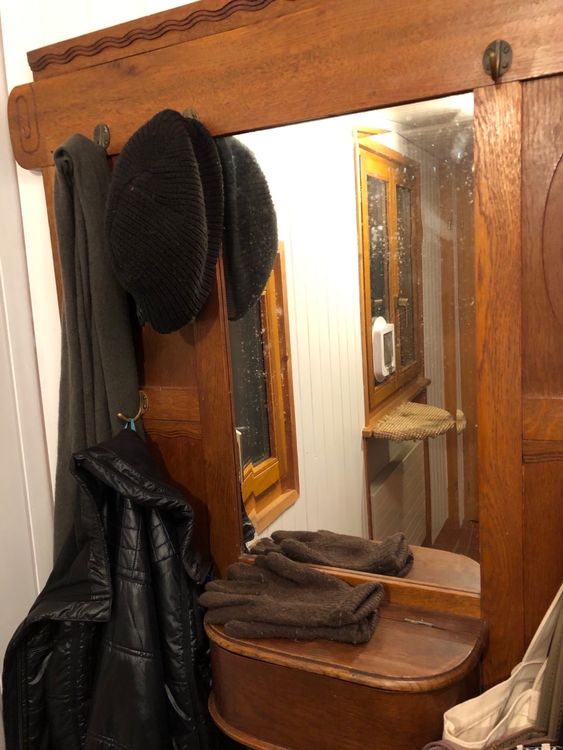 Antike Garderobe mit Fach und Ablage Kaufen auf Ricardo