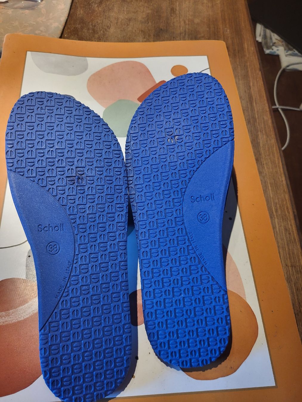 Scarpe da donna: Scholl Badeschuhe blau Gr. 38 neu – Nuovo (secondo la descrizione) da Herrliberg venduto da SELENONAUTKA 1