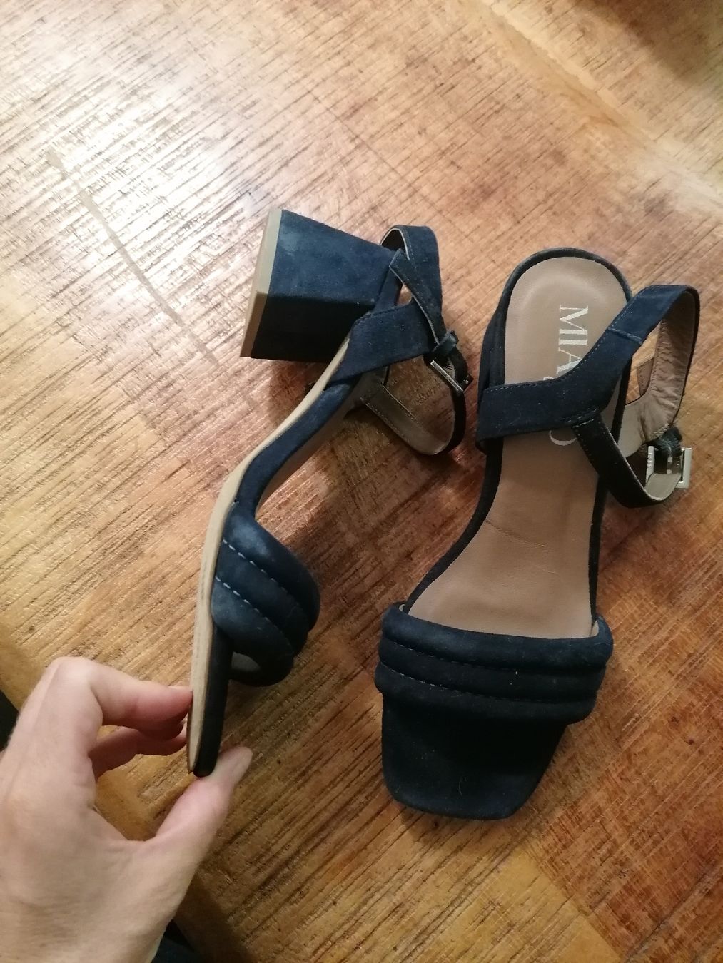 Scarpe da donna: Mia&Jo Sandale – Nuovo (secondo la descrizione) da Sempach venduto da .1SecondBrands. 1