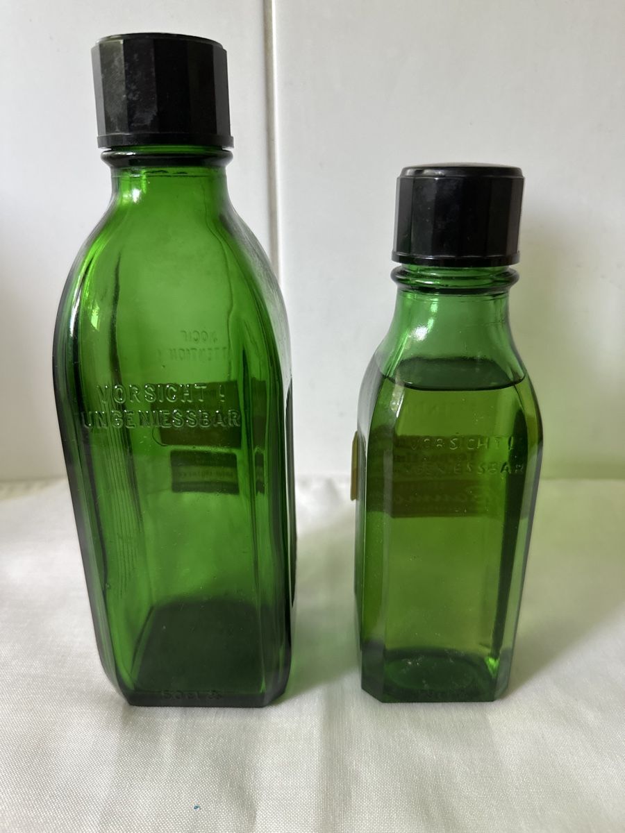Accessori da laboratorio: Vintage Glasflaschen Set, Apothekerflaschen, Grün – Usato da Zürich venduto da Chaeffeler 1