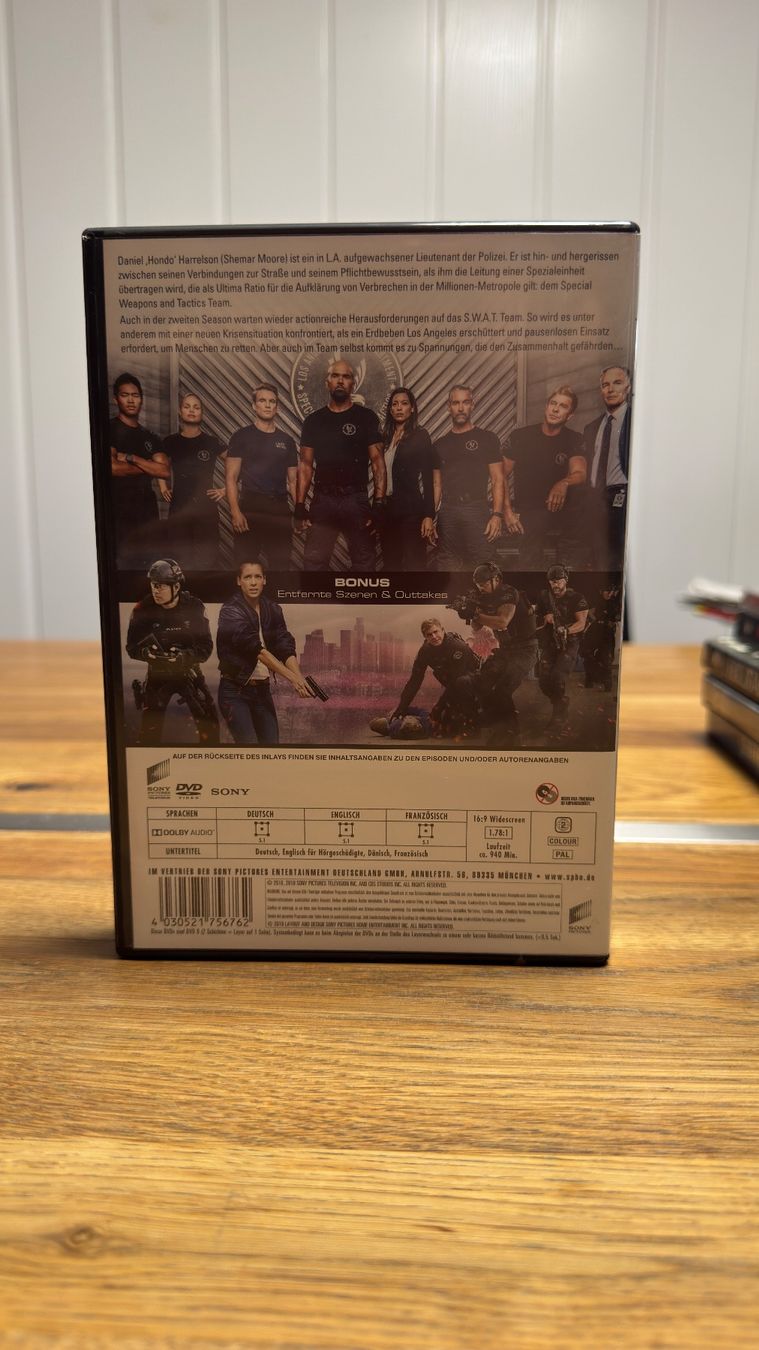 Tutti i DVDs: SWAT Staffel 2 neu – Nuovo (secondo la descrizione) da Burgdorf venduto da Catbagger64 1