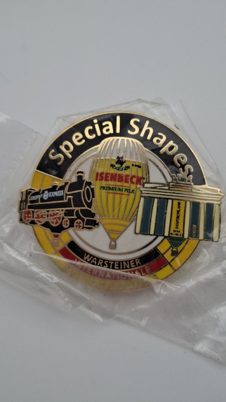Plaketten & Abzeichen: Pin Special Shapes Warsteiner  – Neu und originalverpackt aus Kriens von Wolly85