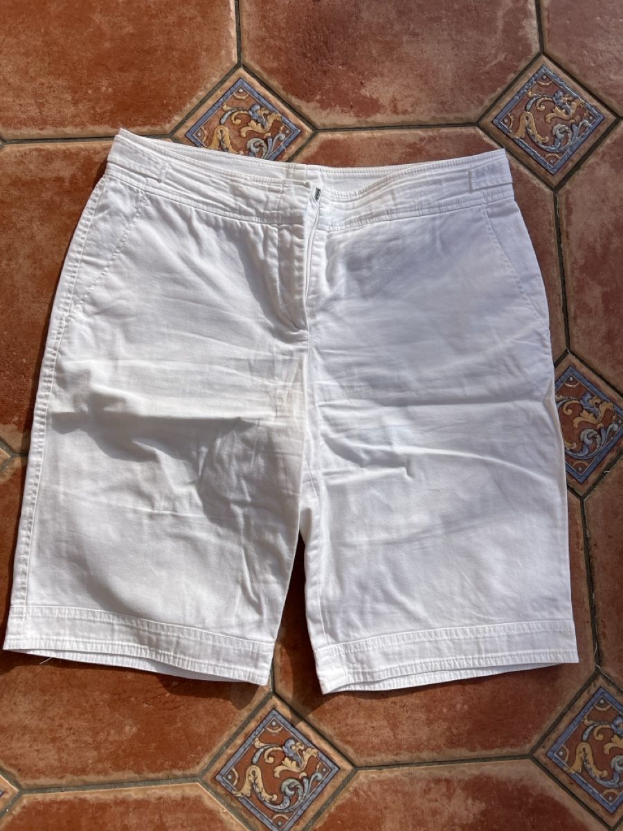 Hosen: St. Emile Short weiss 40 – Gebraucht aus Bonaduz von Malves10 1