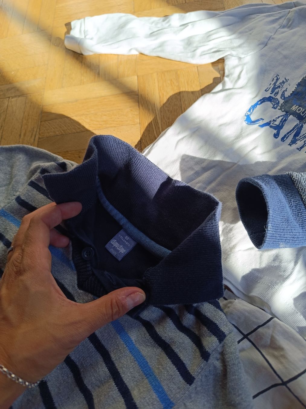 Kleiderpakete & -sets: Kleiderpaket Jungen Langarm Shirts Pullovery 86/92 – Gebraucht aus Malans GR von maassl 2
