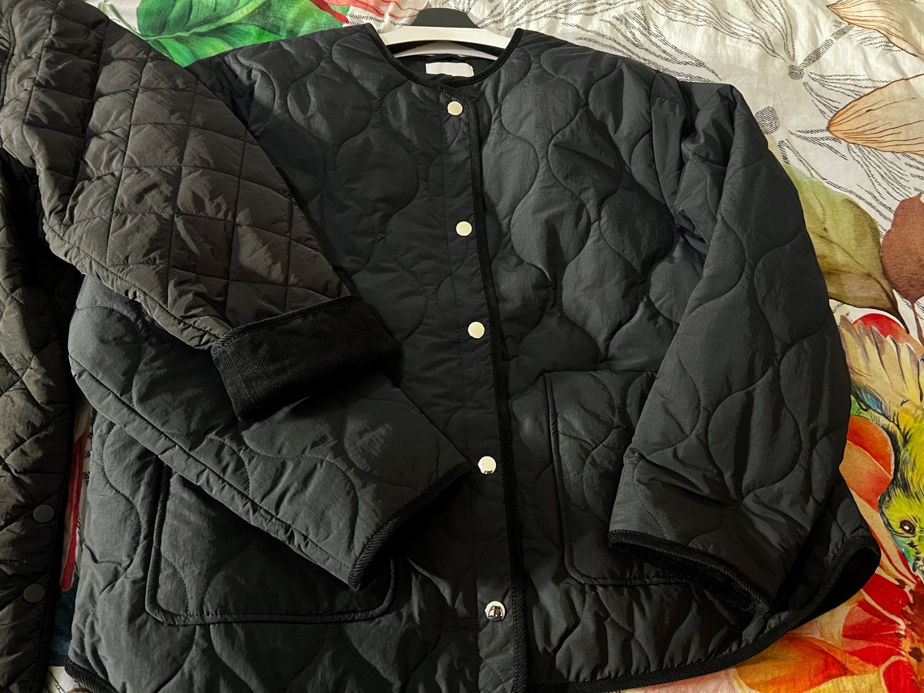 H&M Giacche: Oversize Quilted Jacket H&M XXL NEUVE – Nuovo (secondo la descrizione) da Monthey venduto da Black-Cockatoo 5