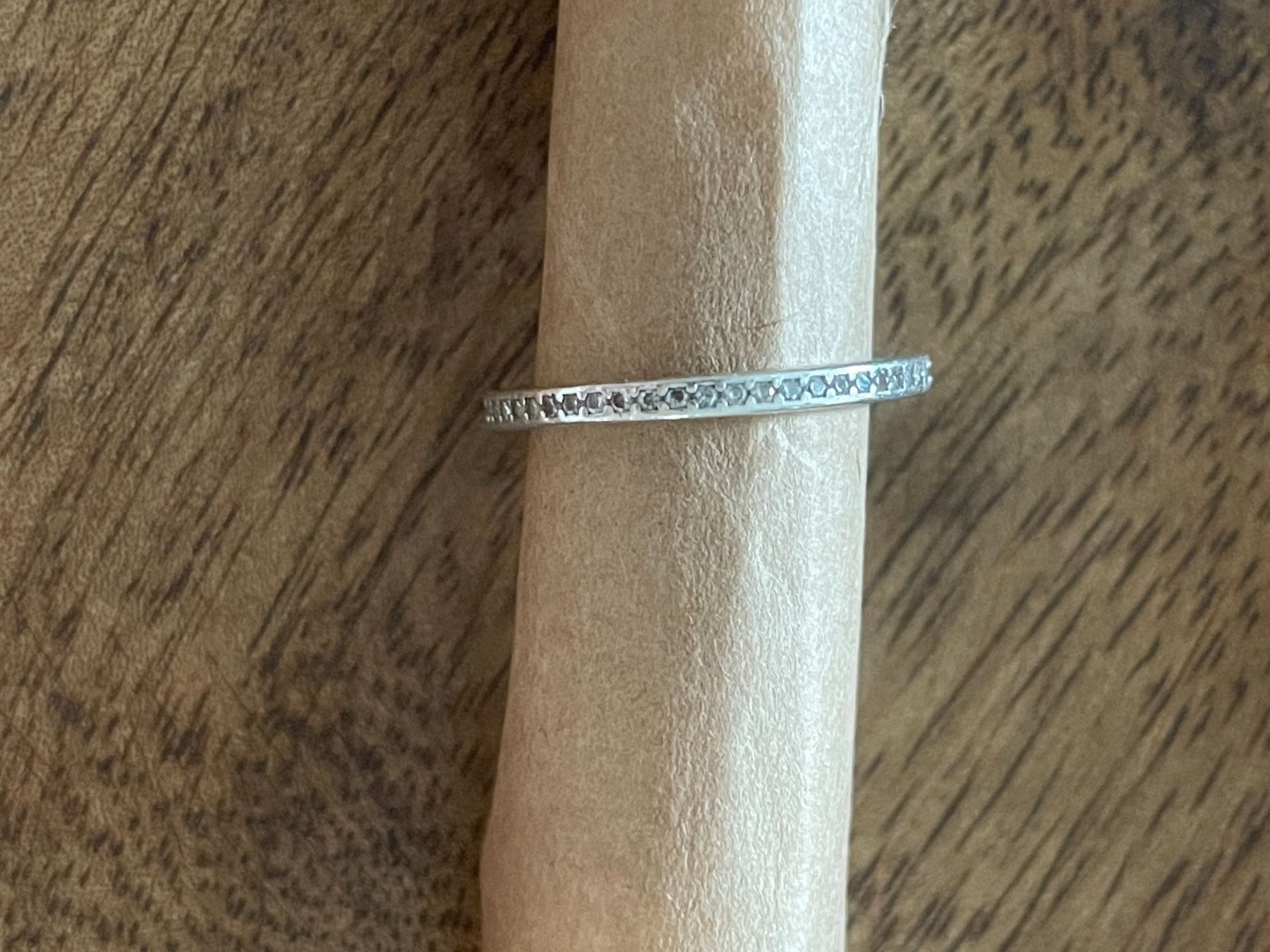 Anelli: Silberring 925 mit Steinen Gr 19mm ca. – Usato da Nussbaumen AG venduto da brigitebardot 2