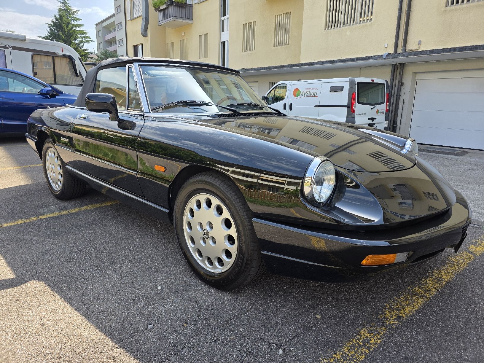 Alfa Romeo Automobili: Alfa Romeo Spider 4. Serie – Usato da Zürich venduto da Sekou1 2