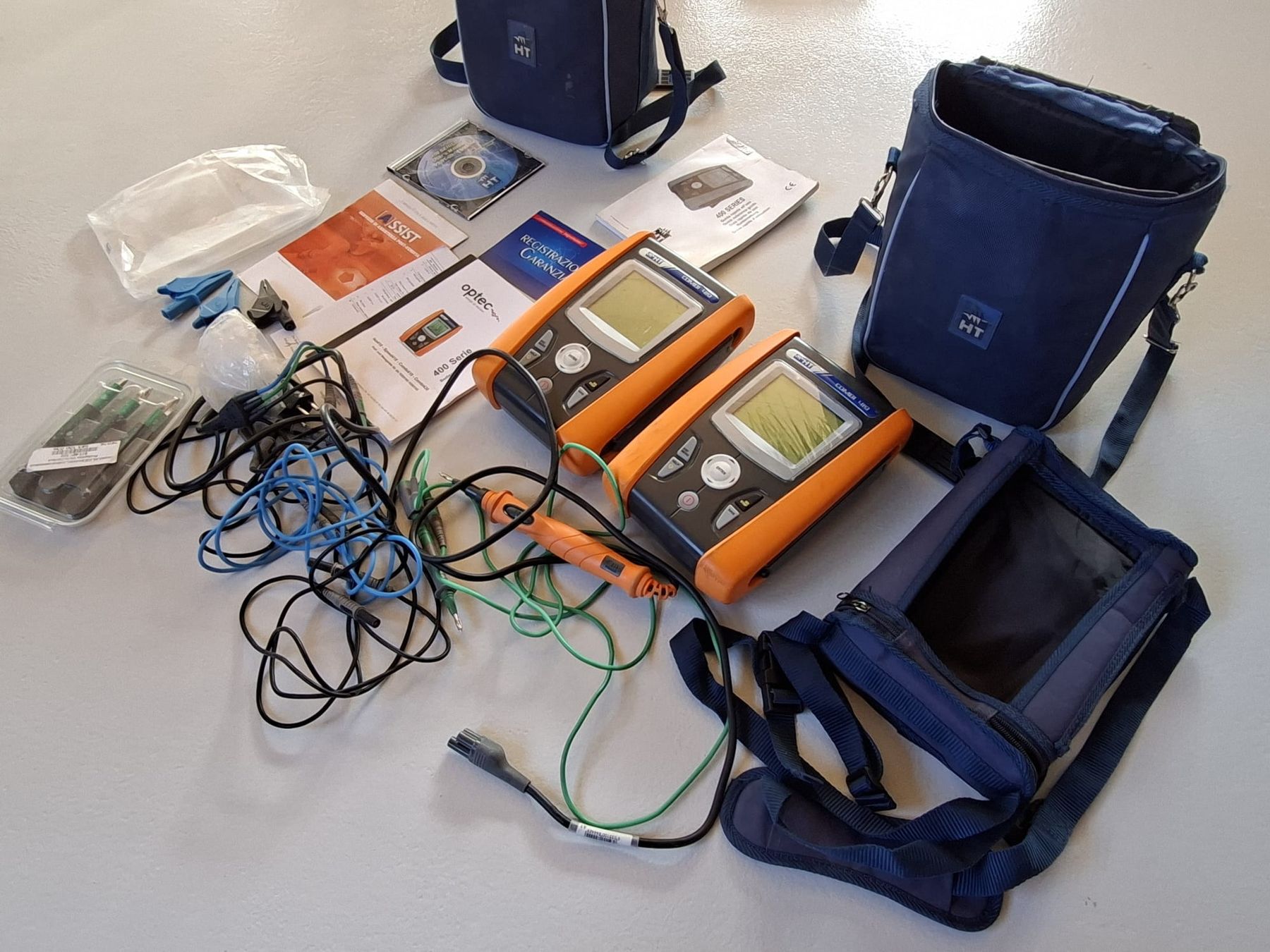 Messen: HT Instruments Combi419 Multimeter 2 Stück inkl. div Zubehör – Gebraucht aus Oberbipp von aut_x9tc