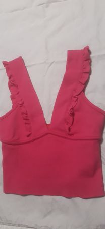 Damen Crop Top pink mit Rüschen an den Trägern Grösse S