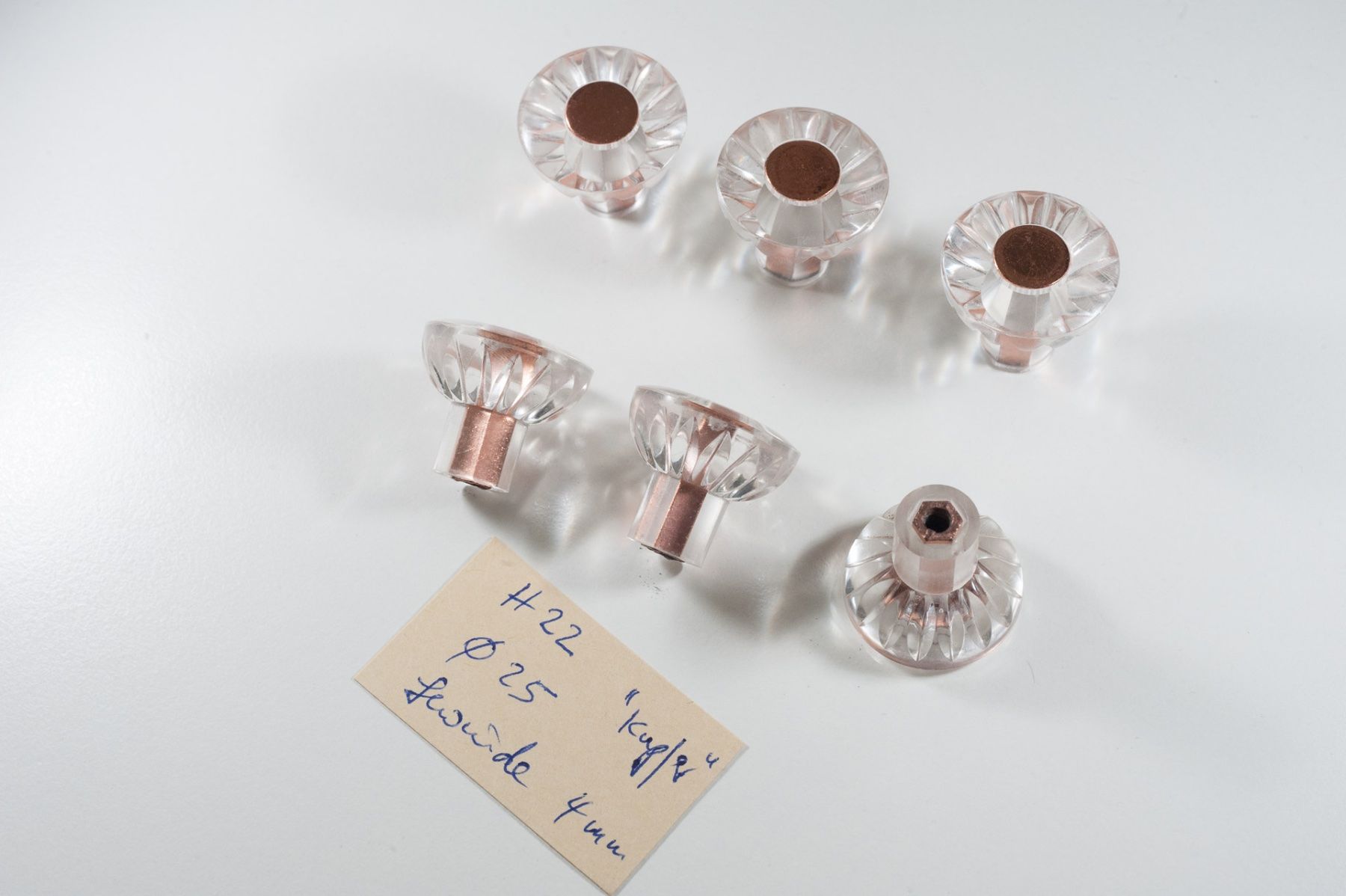 Quincaillerie: 2 Möbelknöpfe Plexiglas / Kupfer – D'occasion à Schwerzenbach par floridan 3