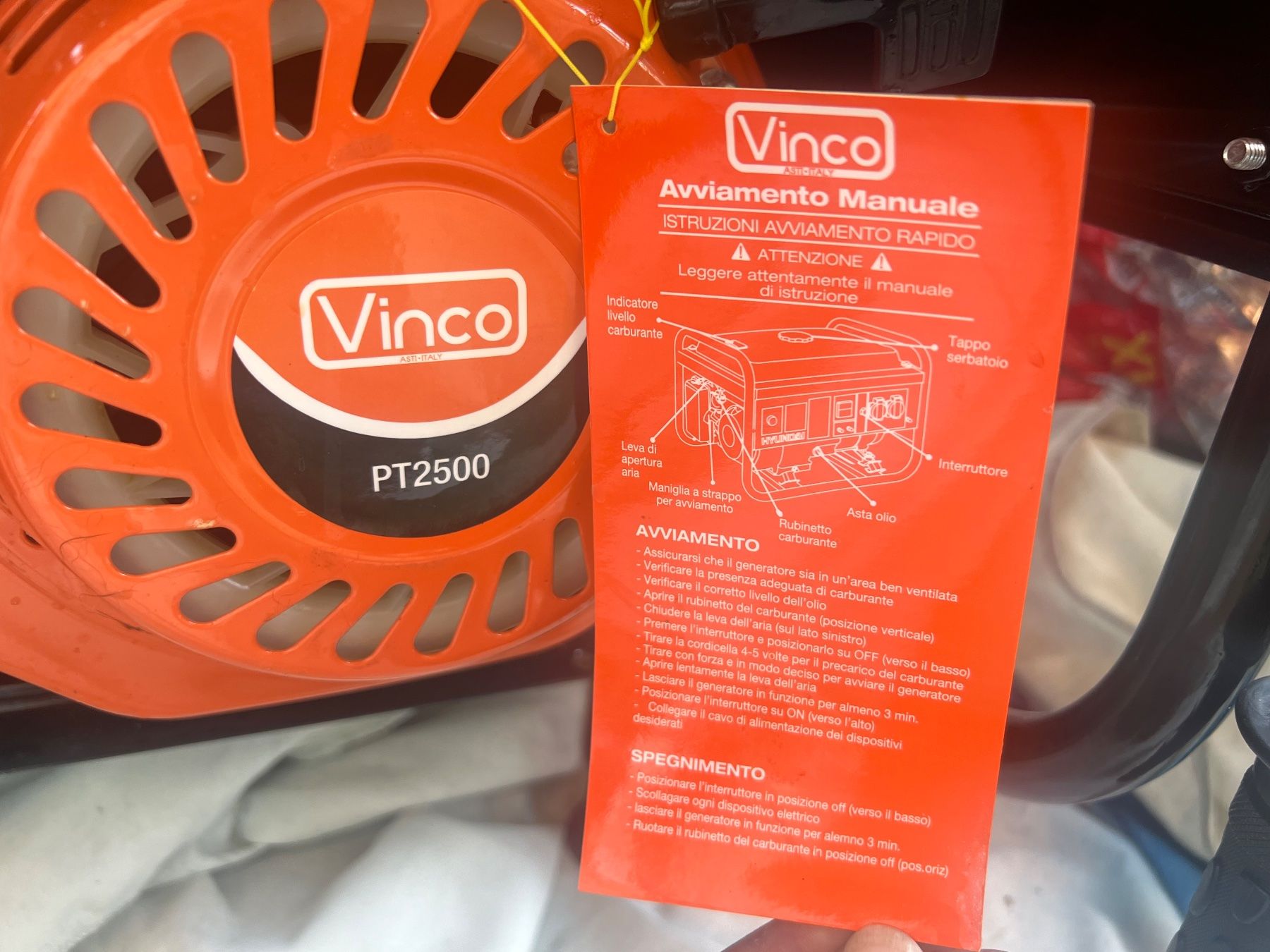 Generatori di corrente: Generator 2500 neu Benzin – Nuovo (secondo la descrizione) da Waltalingen venduto da sam092 3